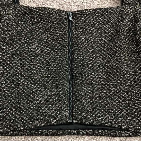 Ali & Jay Metallic Square Neck Crop Top - Picture 9 of 13